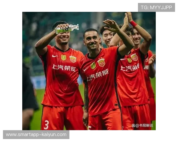 2025赛季海港3-2客胜国安，莱昂纳多上演帽子戏法